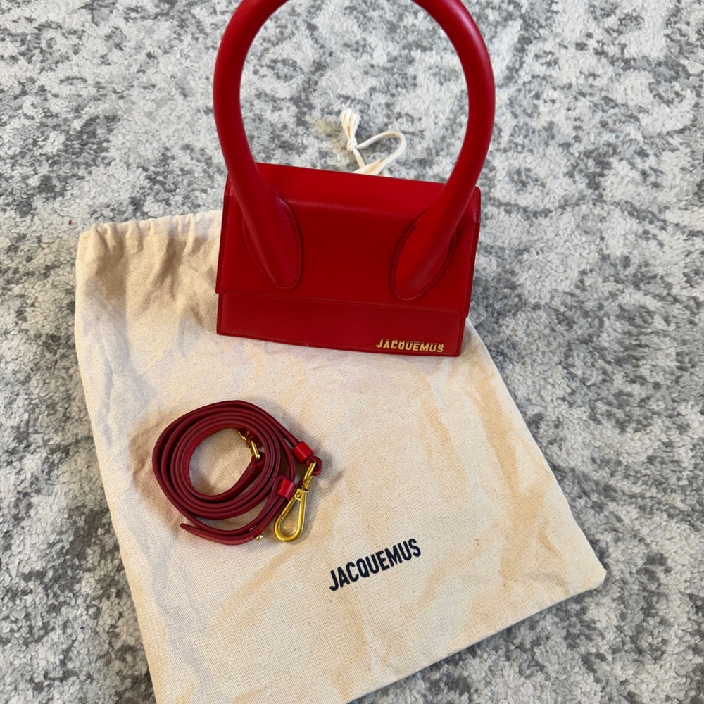 Jacquemus Medium Chiquito Red Women's Bag